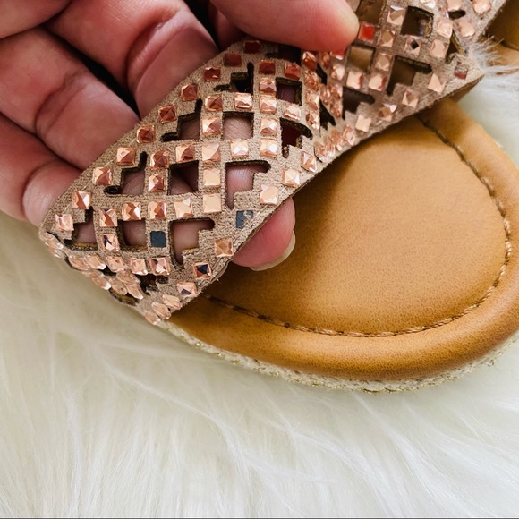 Girl’s Sandals - Picture 4 of 6